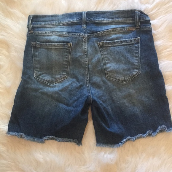 KanCan Raw Hem Distressed Shorts - Picture 9 of 11